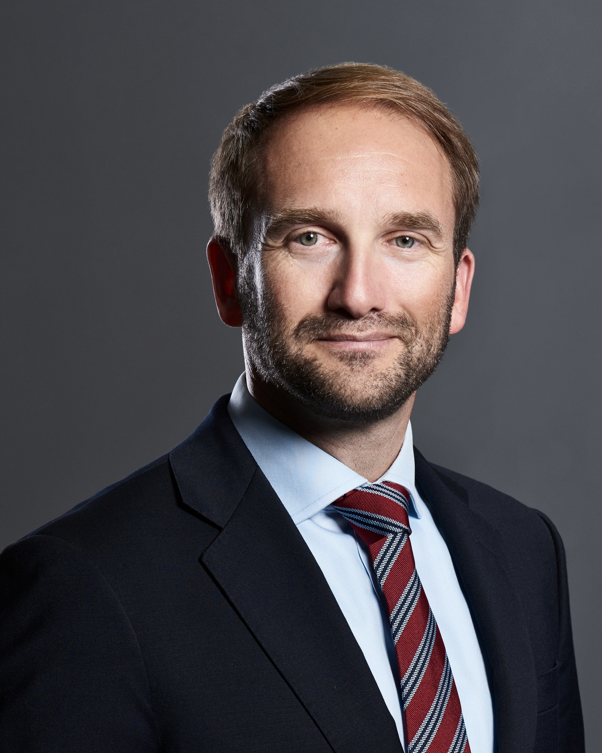 Prof Dominik Fischer